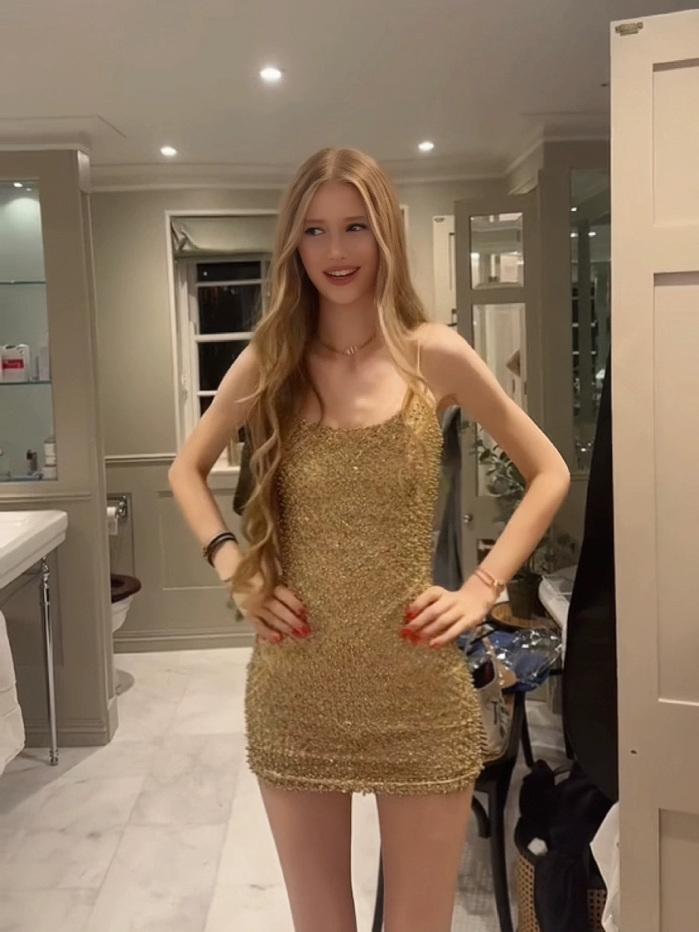 ชุดเดรสสั้นรัดรูปประดับเพชรระย - Sparkly Rhinestone Club Party Dress บทวิจารณ์และราคา